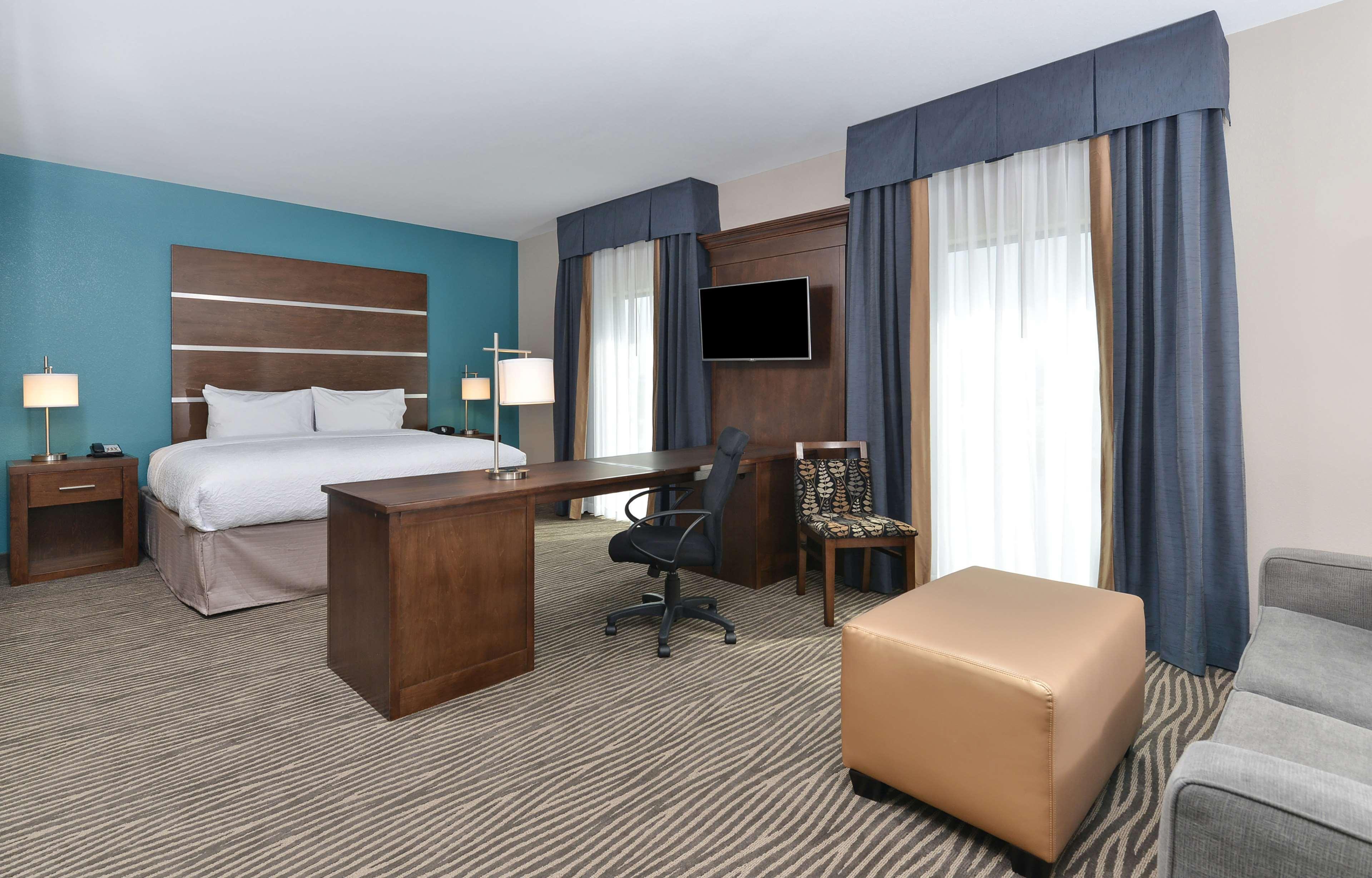 Hampton Inn & Suites Des Moines Downtown Exterior foto