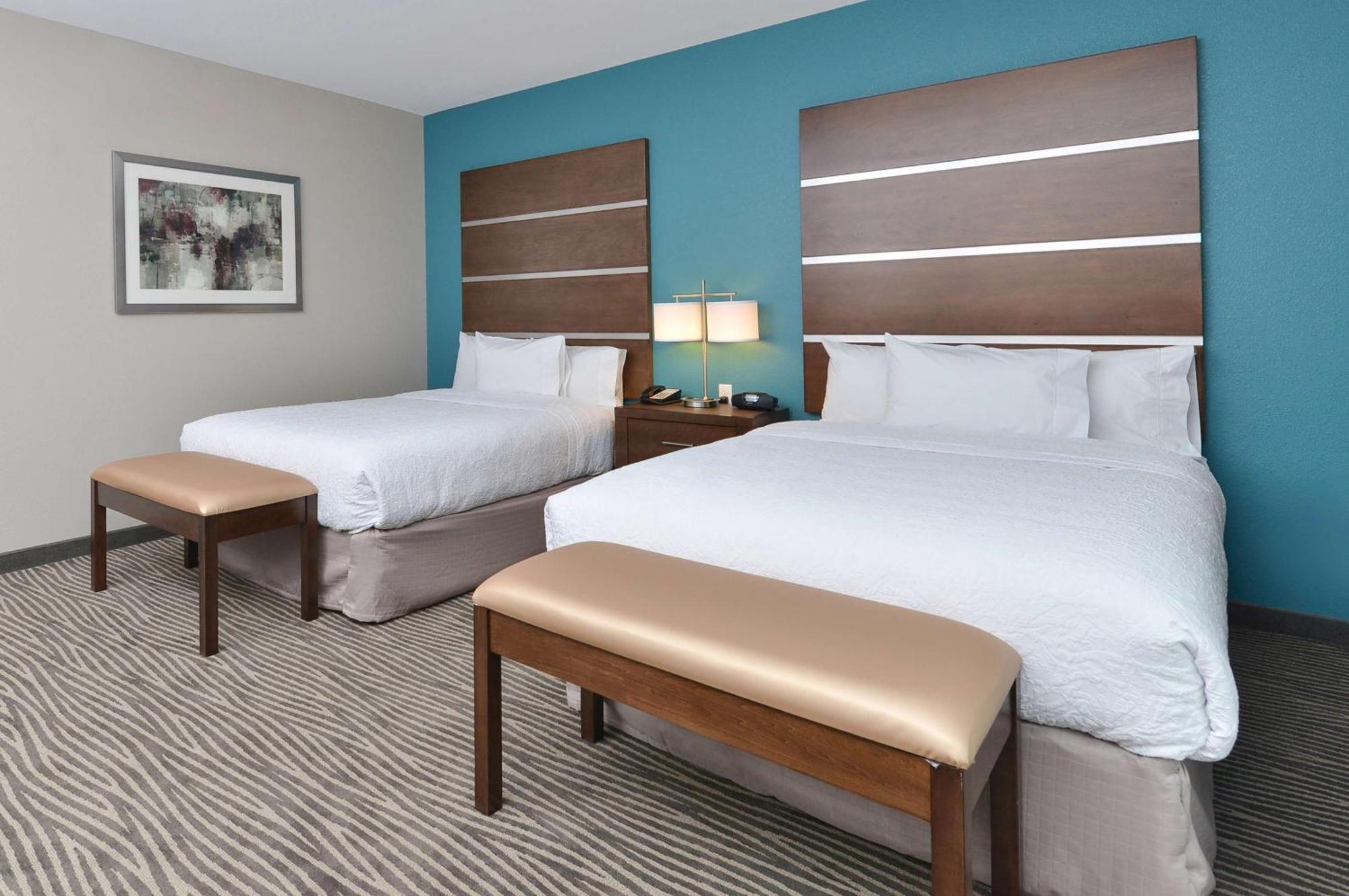 Hampton Inn & Suites Des Moines Downtown Exterior foto