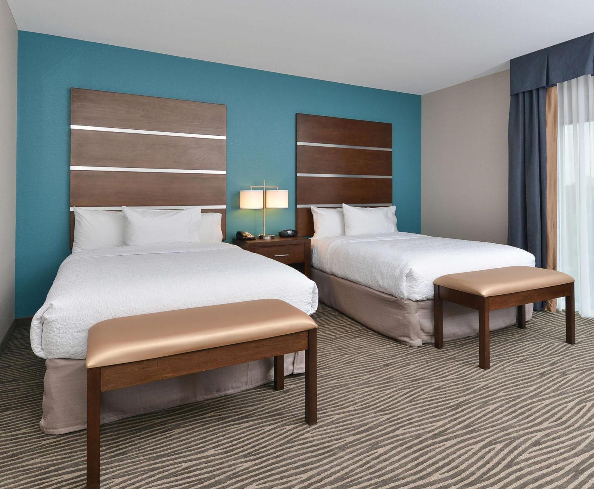 Hampton Inn & Suites Des Moines Downtown Exterior foto